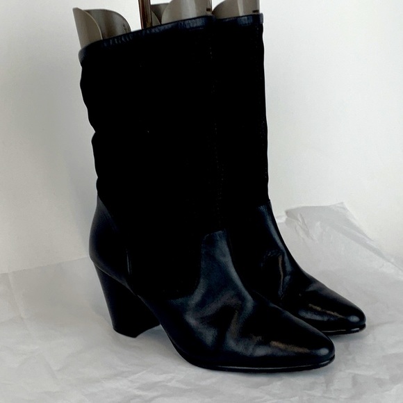 Rebecca Mikoff - Picture 3 of 13